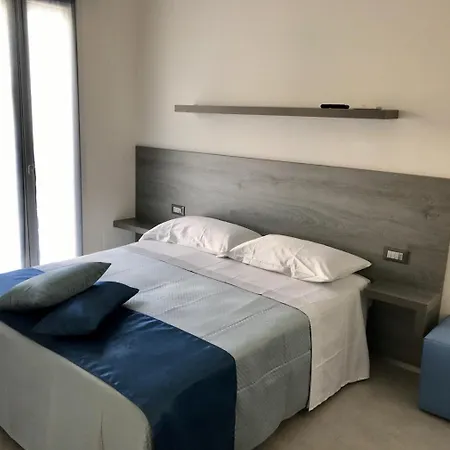 מלון California קאטוליקה