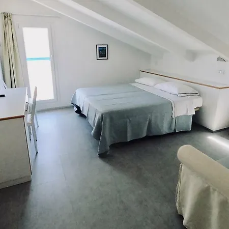 מלון California קאטוליקה