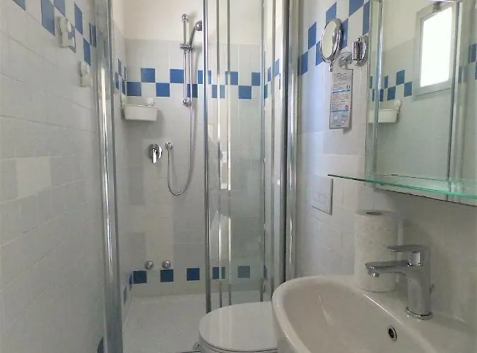 מלון California 2*